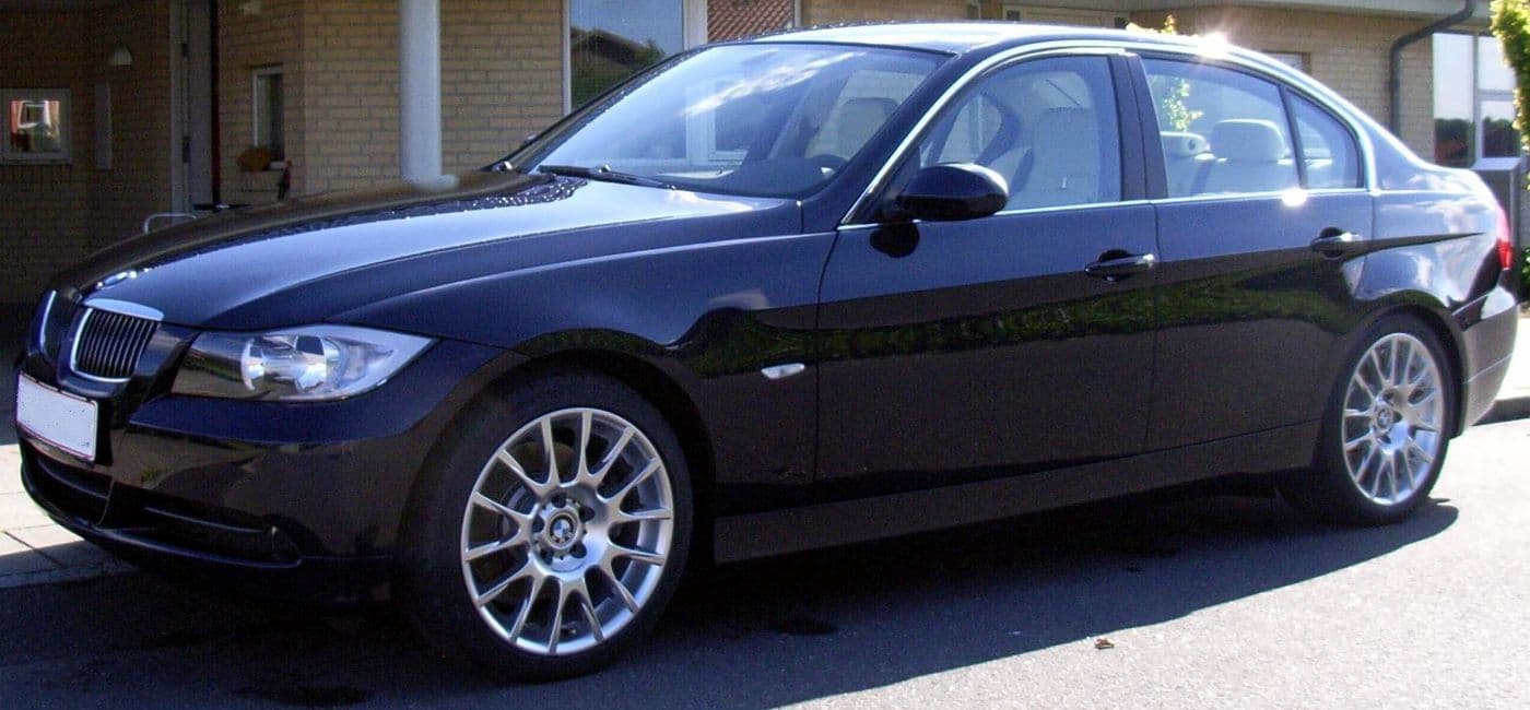 How to Replace Valve Cover Gasket on BMW N52 - E90 DIY