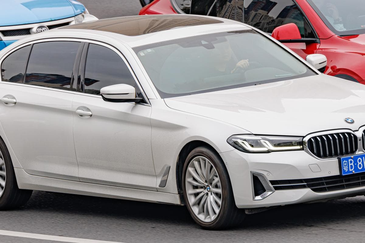 BMW 5 G38